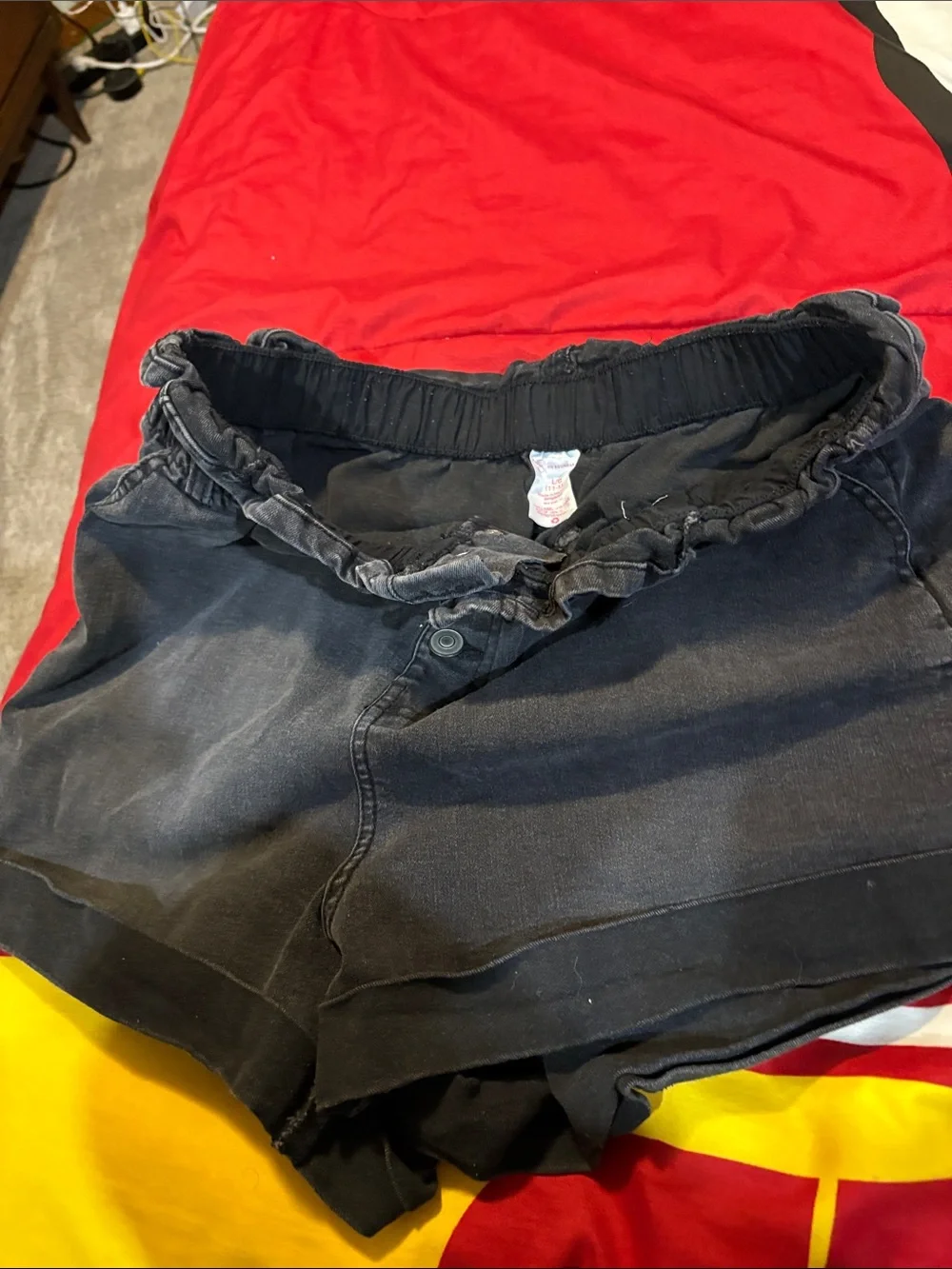 Women’s large Black Pull-On jeans shorts and large Avia black shorts